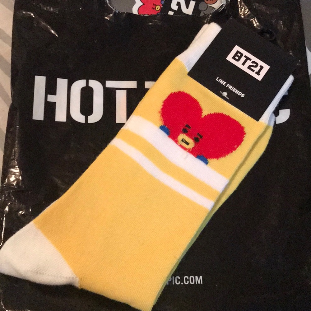 NWT BT21 Tata Socks